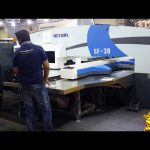 اعلی معیار کی خدمت CNC ہائیڈرولک برج کارٹون پریس مشینری