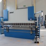 E200 کے نظام WC67 ہائیڈرولک پریس بریک کے ساتھ