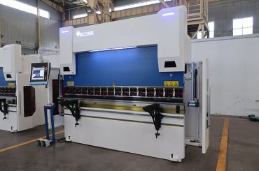 3 سلنڈر کے ساتھ بریک دبائیں